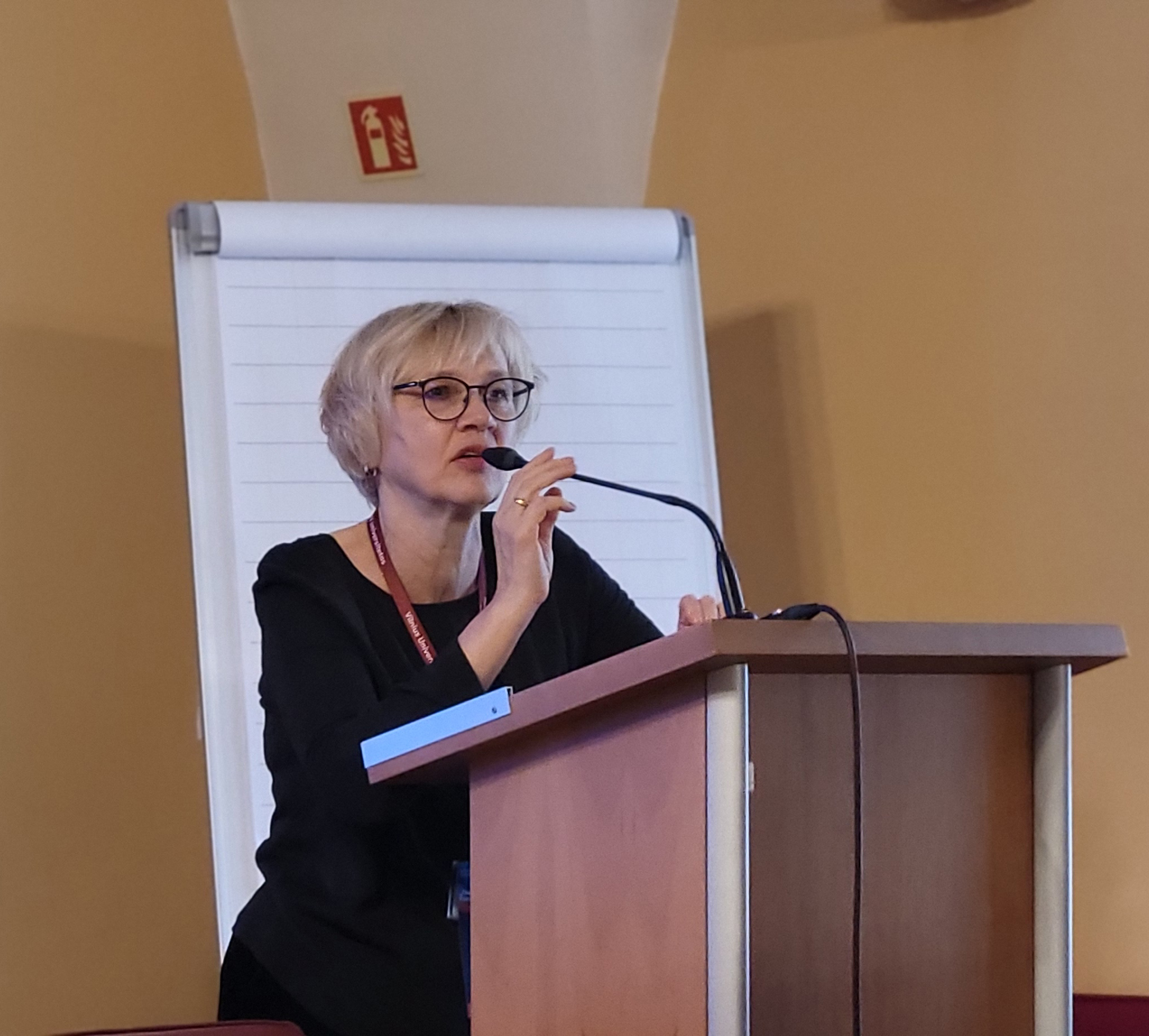 Faculty discussion during a workshop